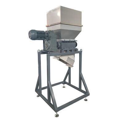 5.5KW Kracht Hoge productiviteit Continuous Feeding Food Waste Shredder voor keuken en compost